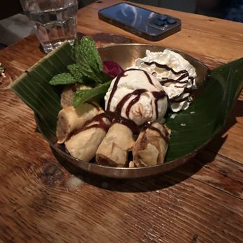 Lemongrass Brooklyn - Fried Banana with Ice Cream - Thai Near Me - Brooklyn, New York Lemongrass Brooklyn - Fried Banana with Ice Cream - Thai Near Me - Brooklyn, New York