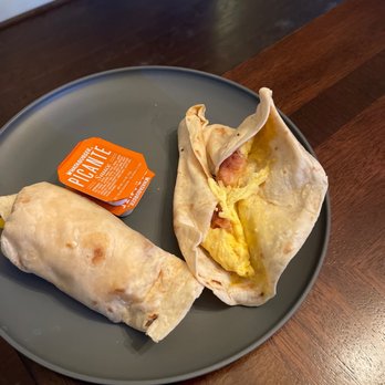 Whataburger - Bacon breakfast to Quito with cheese. Whataburger - Burgers Near Me - Birmingham, Alabama Whataburger - Bacon breakfast to Quito with cheese. Whataburger - Burgers Near Me - Birmingham, Alabama