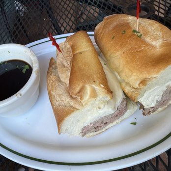 Vinnie's Mootz - Where's the Beef - Delis Near Me - Lyndhurst, New Jersey