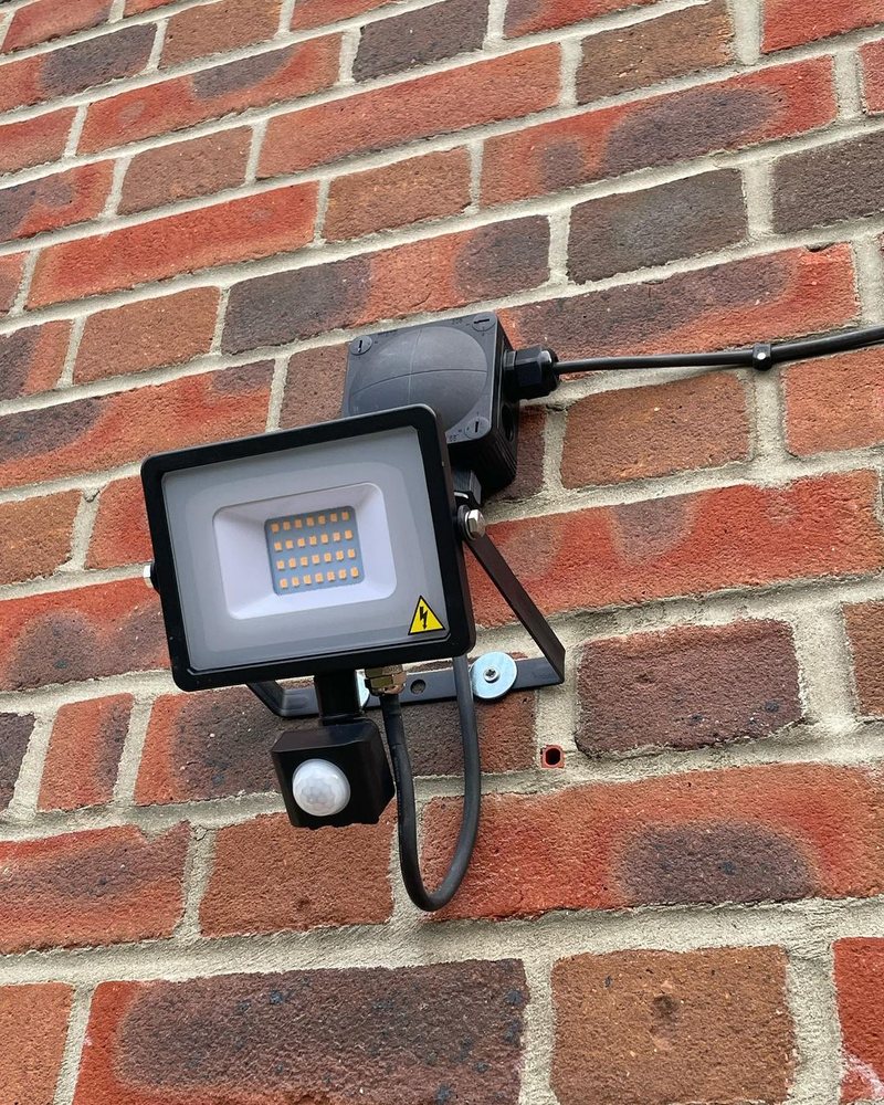 Slide of New World Electrician