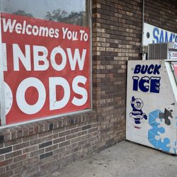 Rainbow Foods - Outside