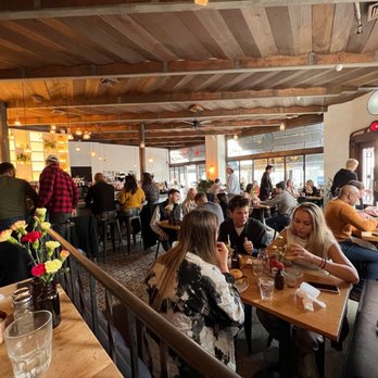 Hole In The Wall - dining room - Australian Near Me - Brooklyn, New York Hole In The Wall - dining room - Australian Near Me - Brooklyn, New York