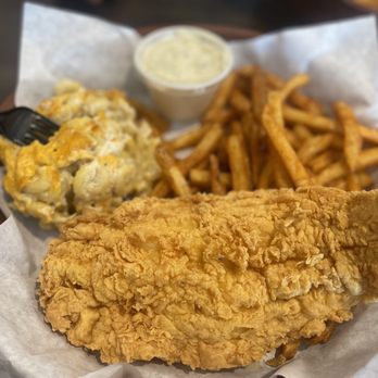 Hale’s Kitchen - a basket of fried fish and fries - Chicken Shop Near Me - Oak Harbor, Washington Hale’s Kitchen - a basket of fried fish and fries - Chicken Shop Near Me - Oak Harbor, Washington
