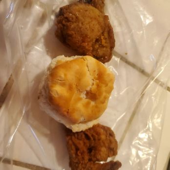 KFC - Fast Food Near Me - Palmdale, California