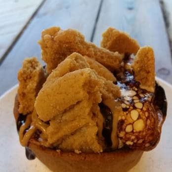Toasted Mallow - Fluffernut Smores in a bowl. The cookies are amaazzzzinngggg. - Desserts Near Me - Gilbert, Arizona