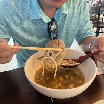 Dan Han - Bun Bo Hue - Vietnamese Near Me - Las Vegas, Nevada Dan Han - Bun Bo Hue - Vietnamese Near Me - Las Vegas, Nevada