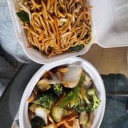 Wok House - Vegetable lo mein & Buddhist Delight