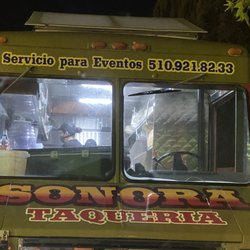 Shell - Taco truck at the station