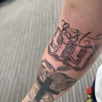 Bigglarry - Tattoo Near Me Bigglarry - Tattoo Near Me