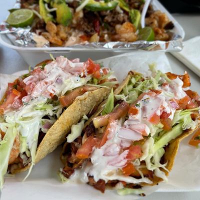 Mariscos Mi Gusto Es by null