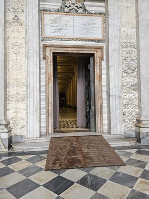 Basilica of San Giovanni in Laterano by null
