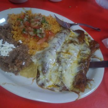 Nuevo Leon Restaurant - Enchiladas de mole suizas :) - Mexican Near Me - Chicago, Illinois Nuevo Leon Restaurant - Enchiladas de mole suizas :) - Mexican Near Me - Chicago, Illinois