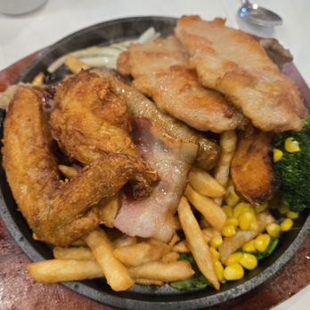 Manna Kitchen - Assorted steaks on sizzling plate - Cafes Near Me - Markham, Ontario
