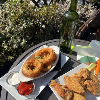 FancyFree - Onion Rings Lemon Pepper Wings - Pubs Near Me - Brooklyn, New York