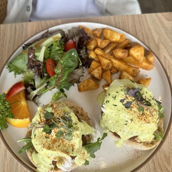 Taste & Glory - Crab cake Benedict - Breakfast & Brunch Near Me - San Mateo, California Taste & Glory - Crab cake Benedict - Breakfast & Brunch Near Me - San Mateo, California