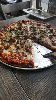 Porter Brewery Pizza by null