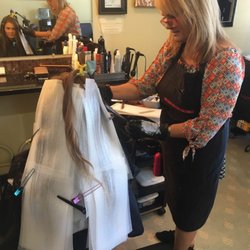 Cheri's Main Street Salon