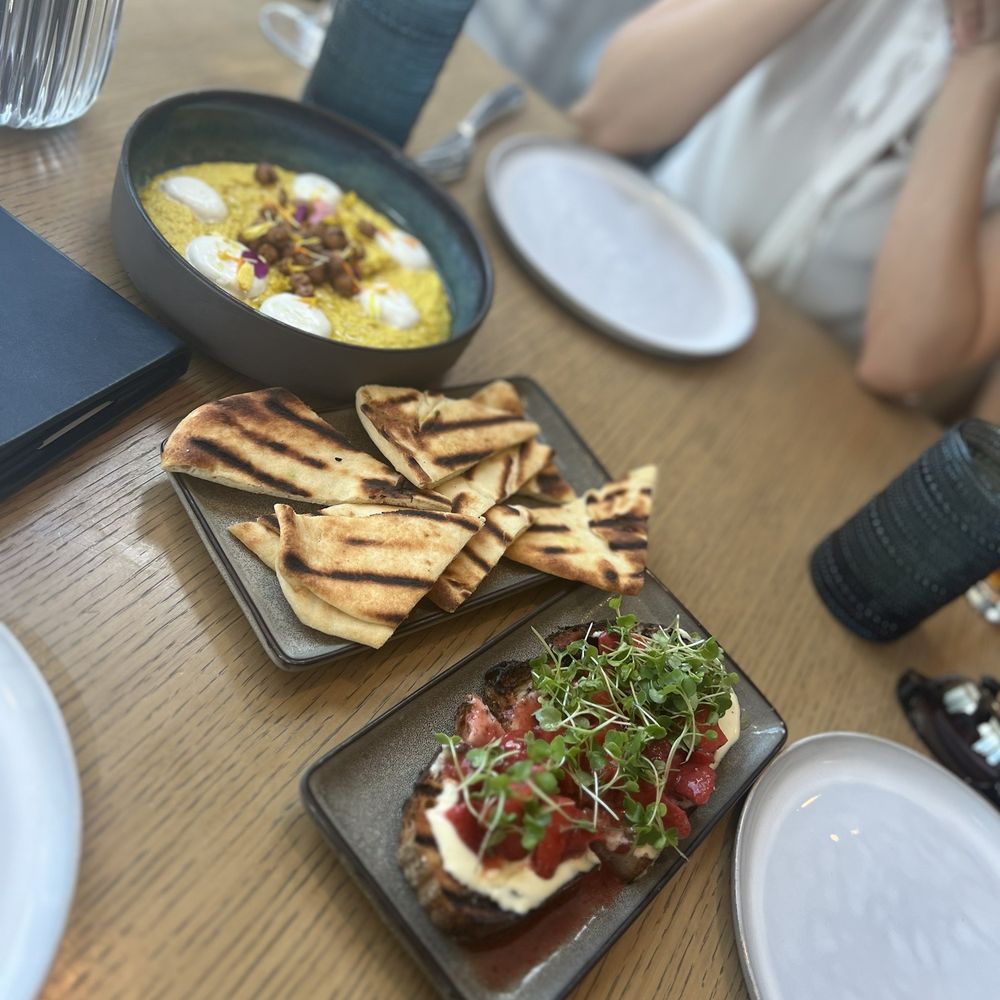 Six - GOLDEN BEET HUMMUS, NAAN BREAD, STRAWBERRY CHAMPAGNE TARTINE - Cocktail Bars Near Me - Tampa, Florida Six - GOLDEN BEET HUMMUS, NAAN BREAD, STRAWBERRY CHAMPAGNE TARTINE - Cocktail Bars Near Me - Tampa, Florida