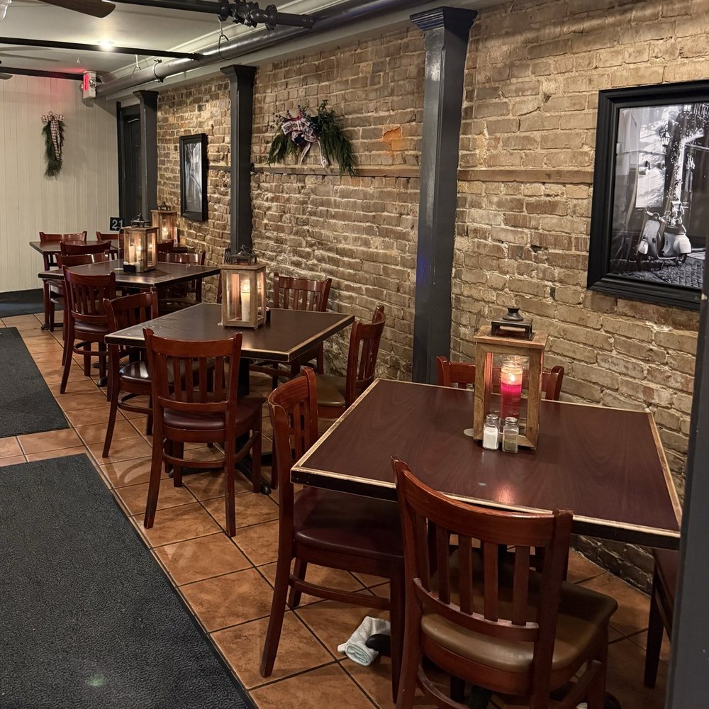Nautical Whimsey - Rear dining area - Italian Near Me - Tupelo, Mississippi