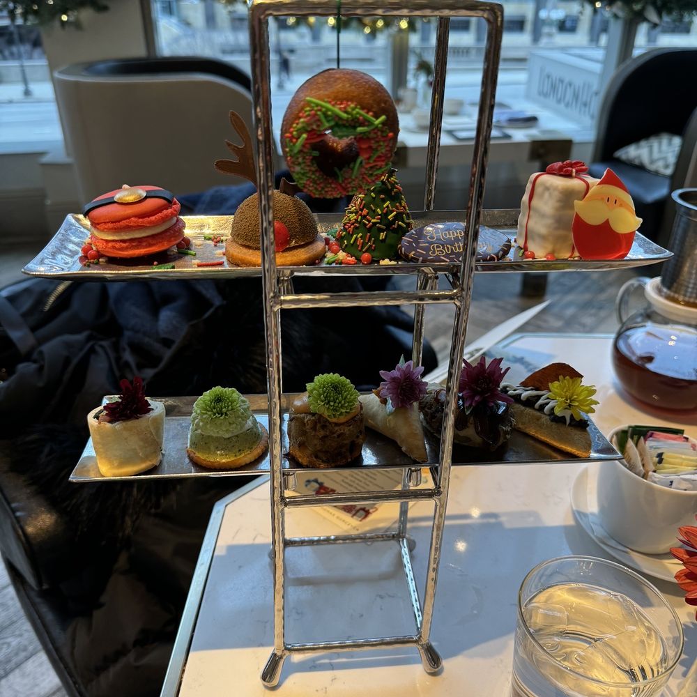 Bridges Lobby Bar - Sweet and savory plates - Bars Near Me - Chicago, Illinois