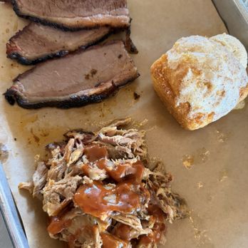 Lucille's Smokehouse Bar-B-Que - Barbeque Near Me - Lake Forest, California