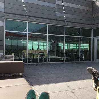 Eastern Iowa Airport - CID - You can sit outside while you wait at the gate! - Airport Terminals Near Me - Cedar Rapids, Iowa
