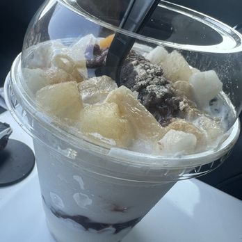 LOTTERIA Fullerton - Bingsu was good but too small~~~ for the cost ~~ - Burgers Near Me - Fullerton, California