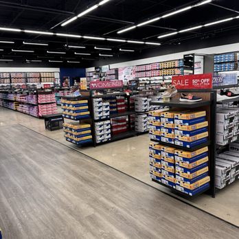 SKECHERS Warehouse Outlet - Inside - Shoe Stores Near Me - Selma, Texas