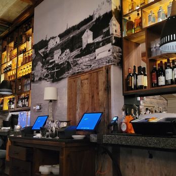 Royal River Grill House - laptops on the bar - Steakhouses Near Me - Yarmouth, Maine