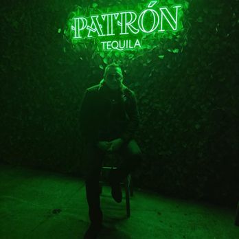 PufferFish - Cocktail Bars Near Me - Milwaukee, Wisconsin