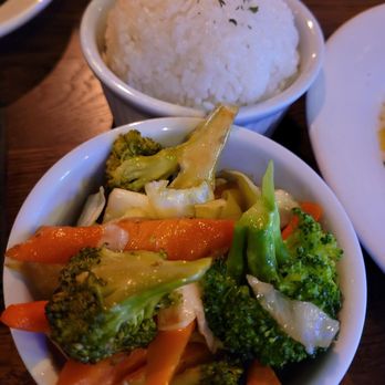 La'Mode BK - Steamed veggies and white rice - Asian Fusion Near Me - Brooklyn, New York