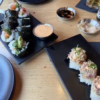 SUSHI-SAN - Happy hour snacks - Sushi Bars Near Me - Chicago, Illinois SUSHI-SAN - Happy hour snacks - Sushi Bars Near Me - Chicago, Illinois
