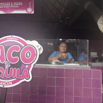 Taco y Tequila - Homemade tortillas - Tacos Near Me - Cancún, ROO