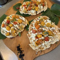 Cest Si Bon Cooking School - Homemade pizza~