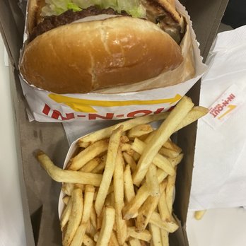 In-N-Out Burger - Hamburger - Burgers Near Me - St. George, Utah