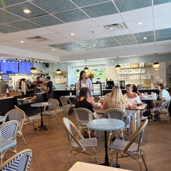 Le Marche Cafe - Bakeries Near Me - Shelburne, Vermont Le Marche Cafe - Bakeries Near Me - Shelburne, Vermont