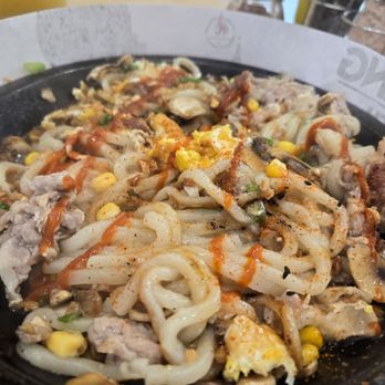 Sizzling Lunch - Pork belly udon, I mixed mine at this point. - Teppanyaki Near Me - Fremont, California Sizzling Lunch - Pork belly udon, I mixed mine at this point. - Teppanyaki Near Me - Fremont, California