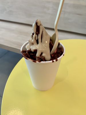 normal ice cream store by null