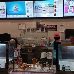 Baskin Robbins - Menu and ice cream bar