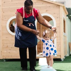 Brella Pasadena - We believe in movement and play and offer ample time for children to move their bodies, play games and have fun inside and outside.