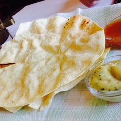The Curry Hut - Papadum