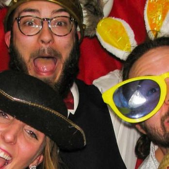 Selfiebox Hudson Valley - Let's go wild! - Photo Booth Rentals Near Me Selfiebox Hudson Valley - Let's go wild! - Photo Booth Rentals Near Me