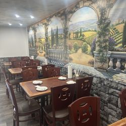 Pronto Gyros And Pizza - Interior