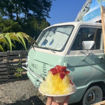 Beach Boy Shave Ice - Pina colada and mango with strawberries on top - Food Trucks Near Me - Camas, Washington Beach Boy Shave Ice - Pina colada and mango with strawberries on top - Food Trucks Near Me - Camas, Washington