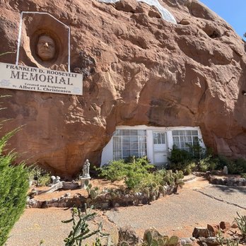 Hole N' the Rock - Front door - Tours Near Me - Moab, Utah Hole N' the Rock - Front door - Tours Near Me - Moab, Utah
