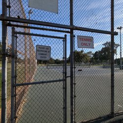 Scherer Park - Tennis courts