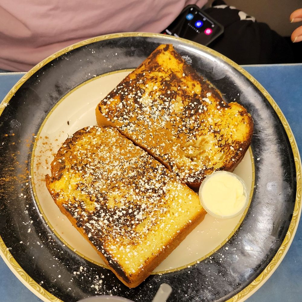 Skylight Diner - French toast - American Near Me - New York, New York Skylight Diner - French toast - American Near Me - New York, New York