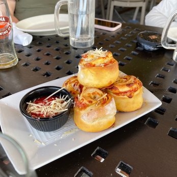 Kona Brewing - Pepperoni rolls - Pubs Near Me - Honolulu, Hawaii Kona Brewing - Pepperoni rolls - Pubs Near Me - Honolulu, Hawaii