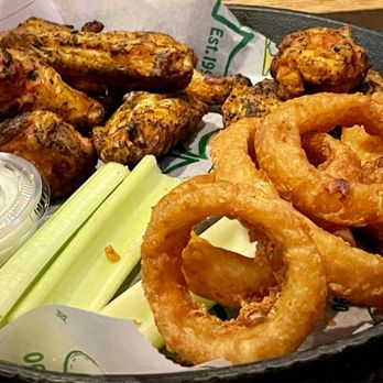 Houligan's Palm Coast - Onion Rings and Wally style Chicken Wings - Chicken Wings Near Me - Palm Coast, Florida