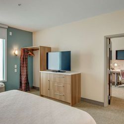 Home2 Suites by Hilton Foley - Guest room